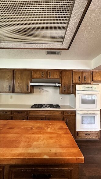 Building Photo - 3018 Apple Valley Dr