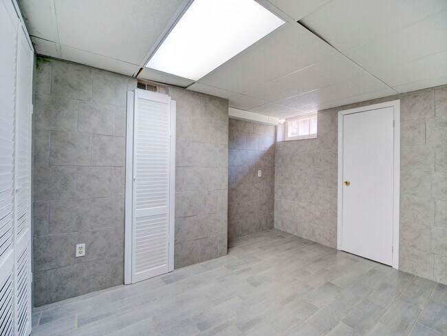 Building Photo - 51 Taurus Dr