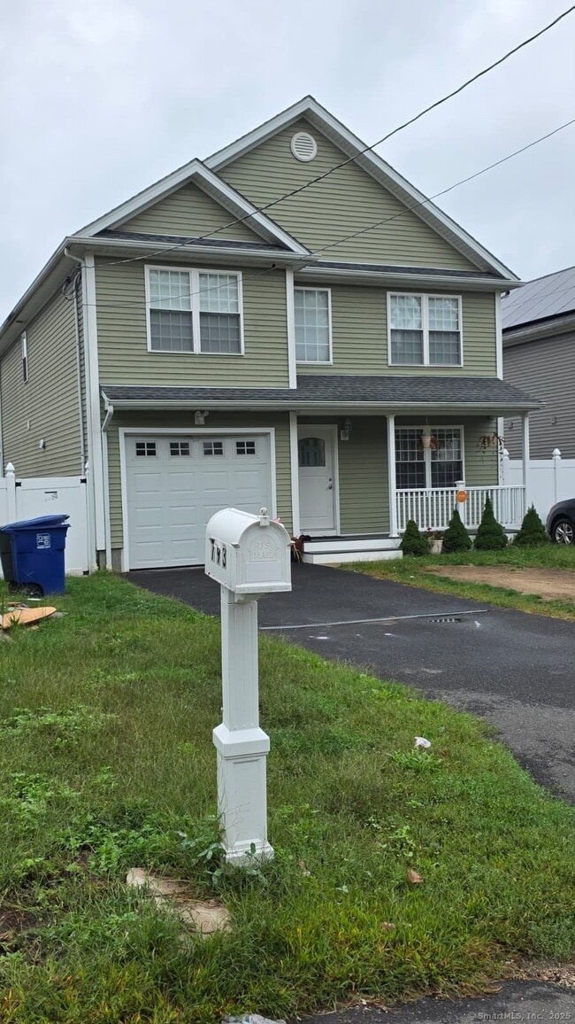 Primary Photo - 793 Pond St