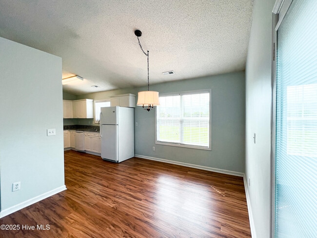 Building Photo - 7321 Verona Dr