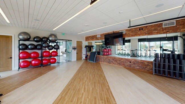 Building Photo - 131 Ace Ln