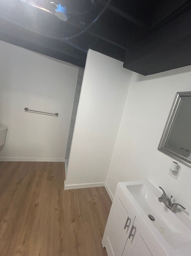 Building Photo - Blue Ridge