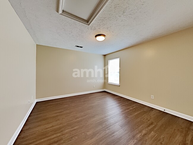 Building Photo - 408 Mossy Oak Trl