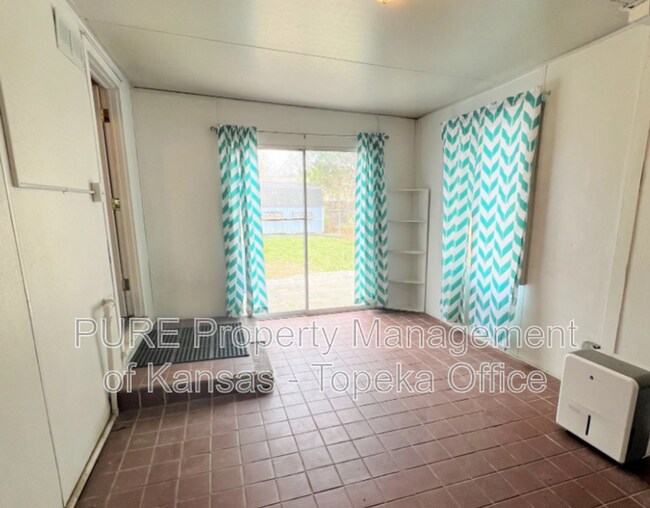 Building Photo - 1301 SW Belle Ave