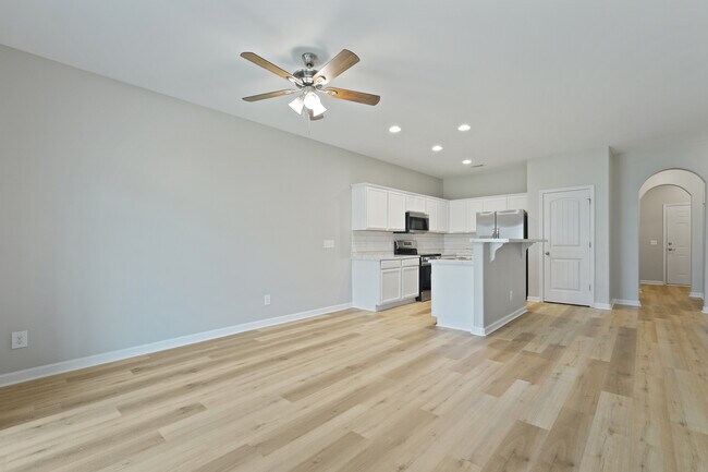 Building Photo - 10 Brown Thrasher Ct