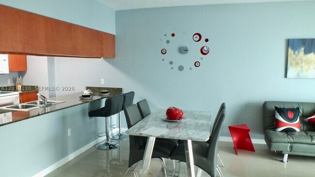 Building Photo - 1200 Brickell Bay Dr