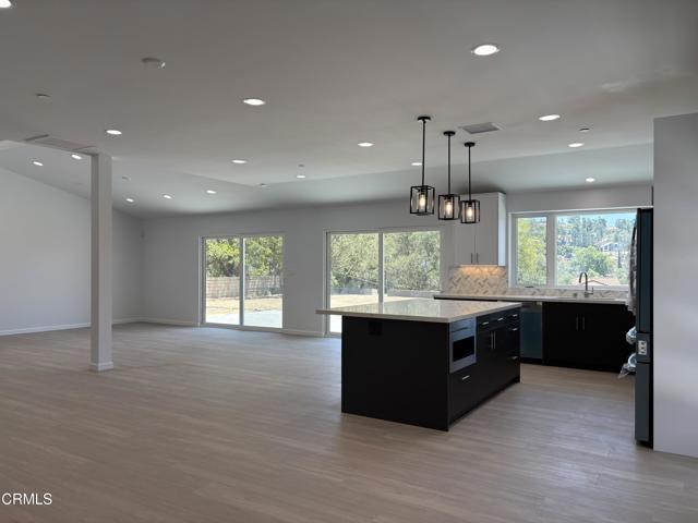 Building Photo - 2230 Sherwood Pl