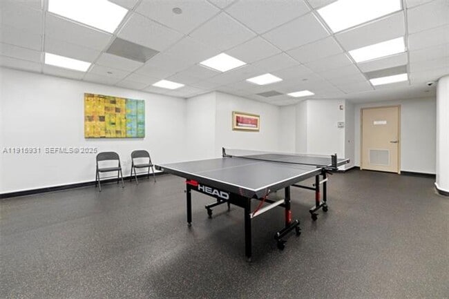 Building Photo - 18671 Collins Ave