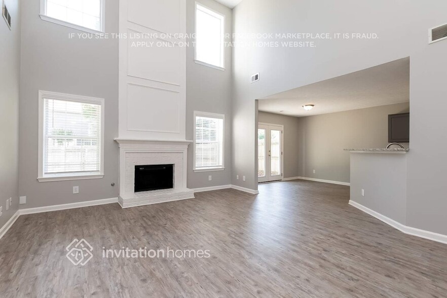 Building Photo - 3058 Kirkwood Dr NW