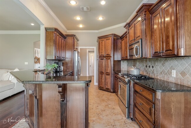 Building Photo - 244 Gloucester Dr