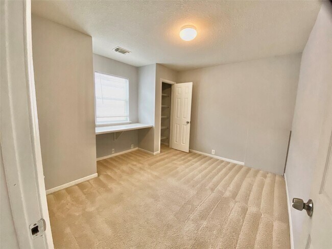 Building Photo - 17419 Prospect Meadows Dr