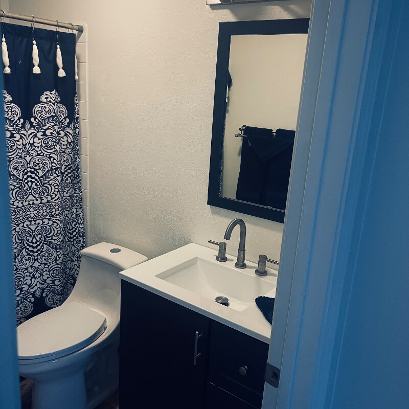 Building Photo - 1990 Benita Dr