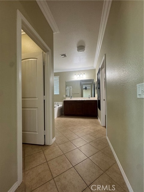 Building Photo - 13203 Quarter Horse Dr