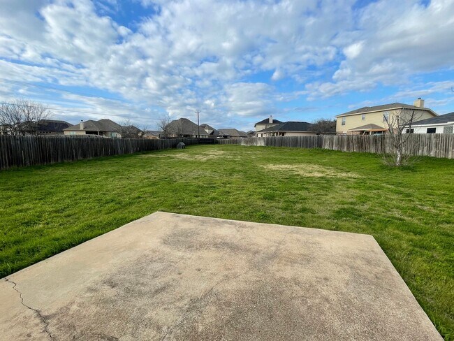 Building Photo - 3 BEDROOM PLUS OFFICE, COMMUNITY POOL, BELTON ISD