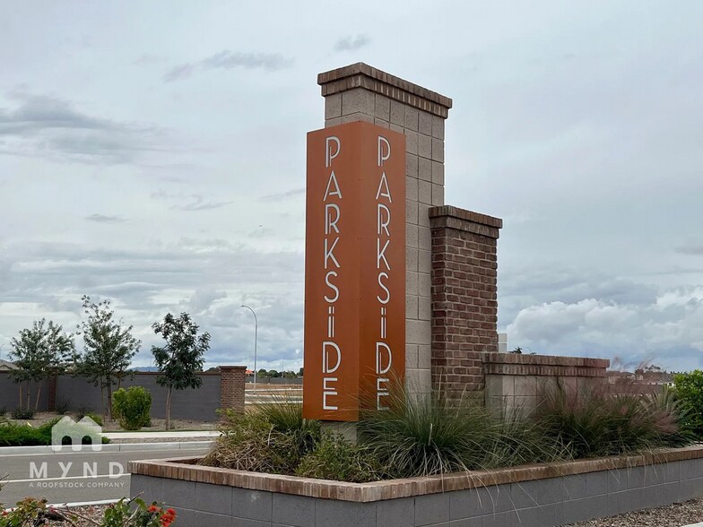 Building Photo - 9959 W Whitton Ave