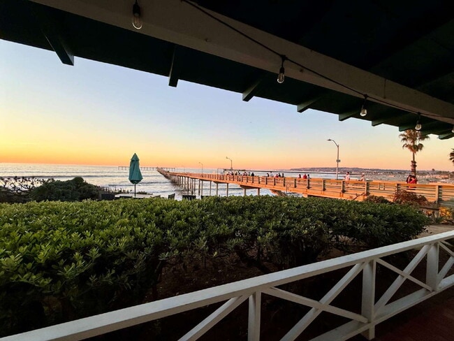 Building Photo - !!! OPEN HOUSE !!! - Sunday 3/29 - 12:00pm to 4:00pm