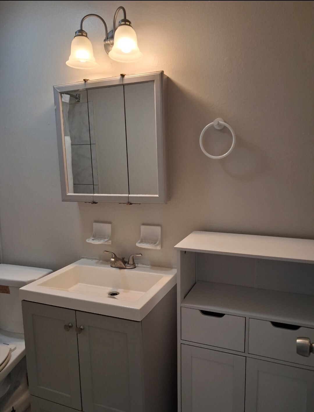 Building Photo - 5301 E 18th Ave