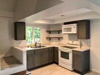 Building Photo - 410 Olive St