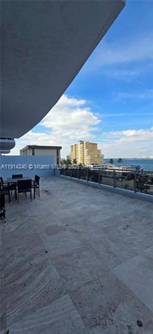 Building Photo - 7901 Hispanola Ave