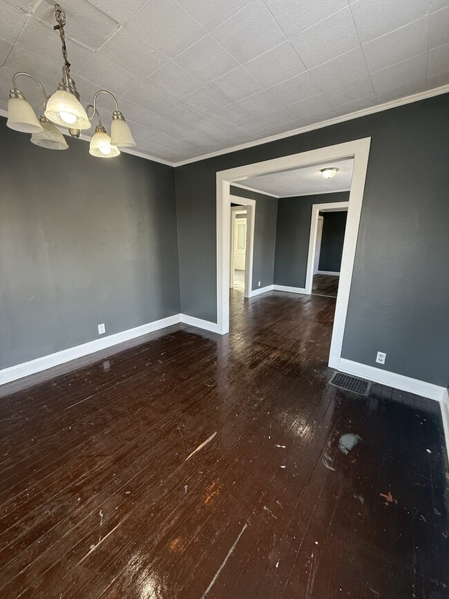 Building Photo - 2 Columbia Dr