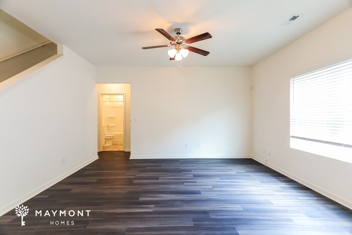 Building Photo - 5700 Timber Leaf Lp