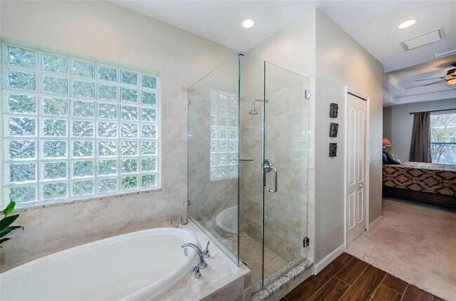 Building Photo - 18235 Fall Creek Dr