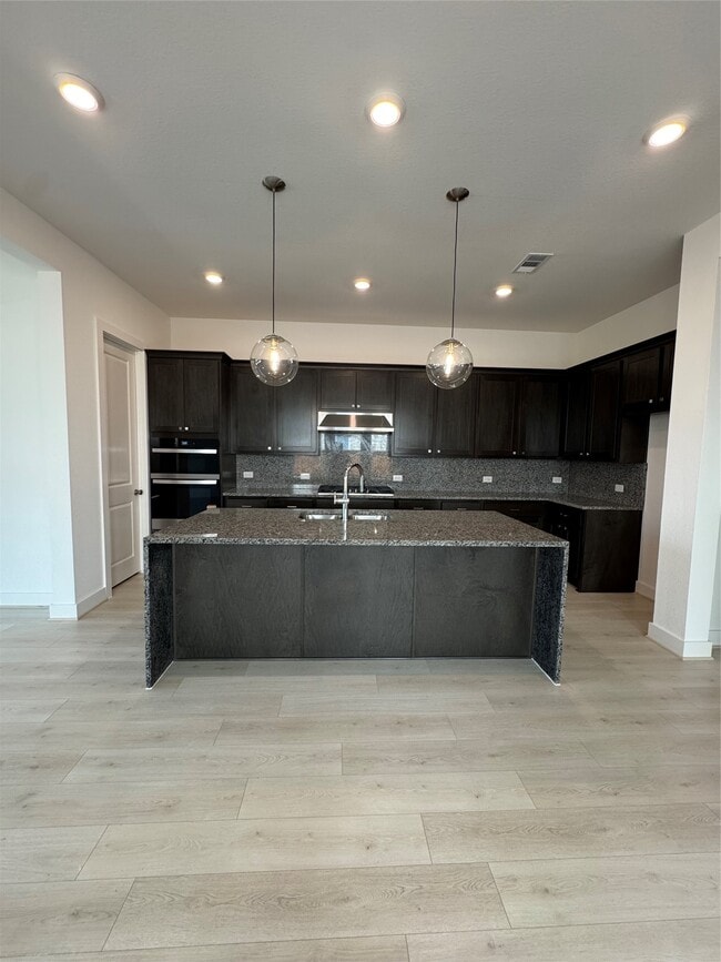 Building Photo - 7259 Stillmeadow Grv Dr