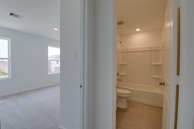 Building Photo - 10915 Tawny Rdg Dr