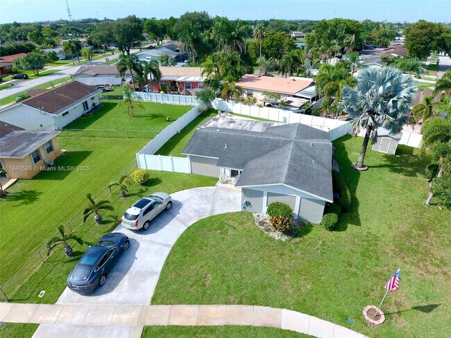 Building Photo - 9820 NW 7th St