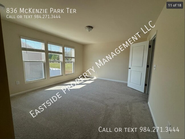 Building Photo - 836 McKenzie Pk Ter