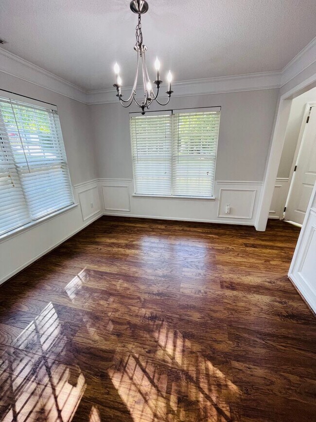 Building Photo - Coming Soon! Lovely 3 Bedroom Spacious 2 S...