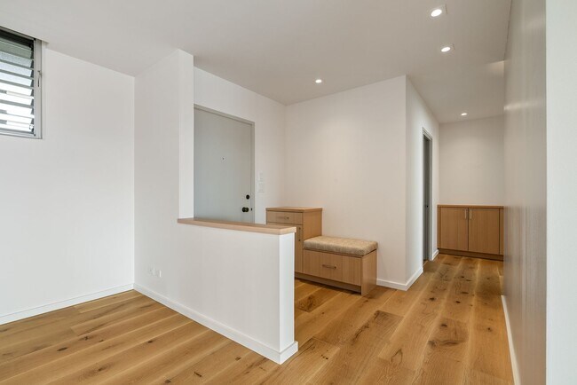 Building Photo - 999 Wilder Ave