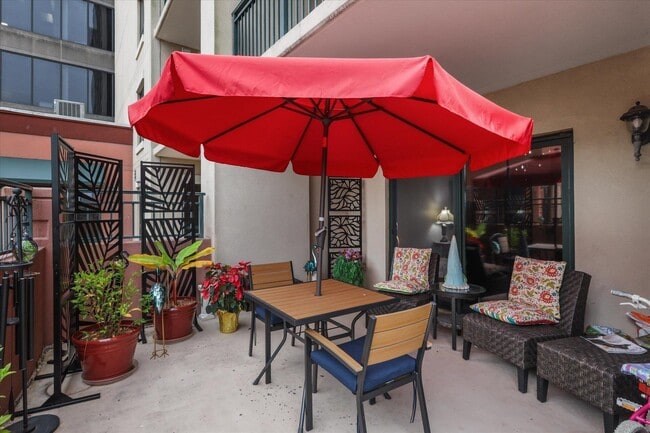 Building Photo - 121 N Monroe St