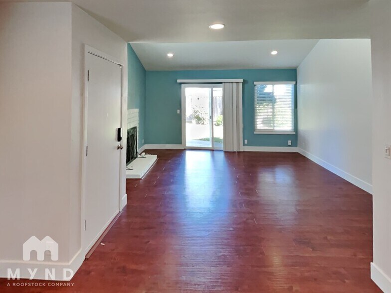 Building Photo - 5936 Marshwell Way