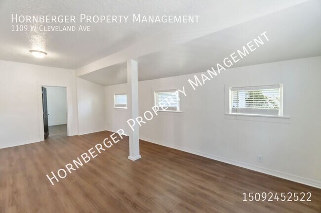 Building Photo - 1109 W Cleveland Ave