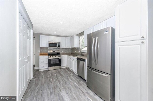 Building Photo - 12284 Bandera Ln