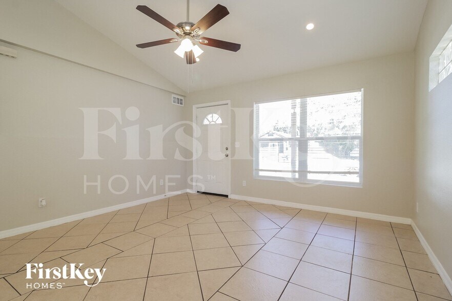 Building Photo - 148 N Ridgewood Ave