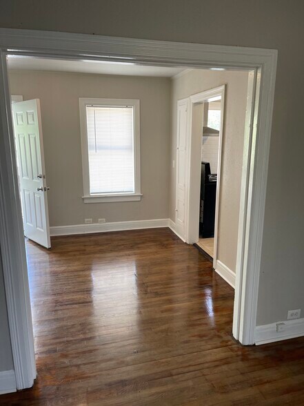 Building Photo - 2415 Avenue G