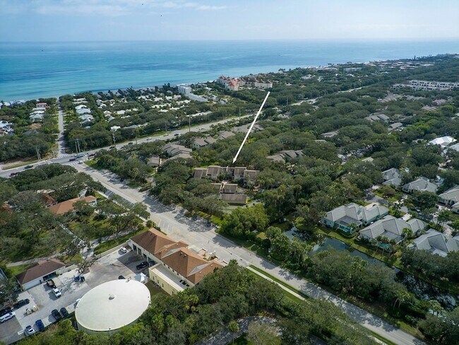 Building Photo - 101 Park Shores Cir