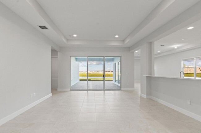 Building Photo - 5579 Liberty Ln