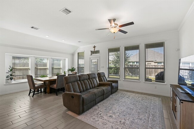 Building Photo - 19102 Brazos Bend Park Dr