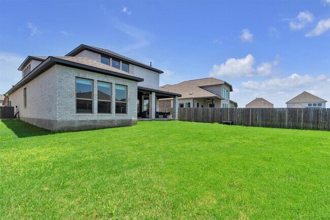 Building Photo - 113 Lenera Dr