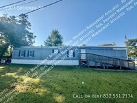 Building Photo - 1007 Spooner St