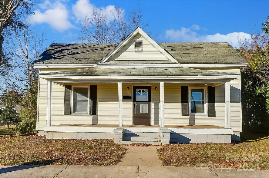 Primary Photo - 110 E 5th Ave