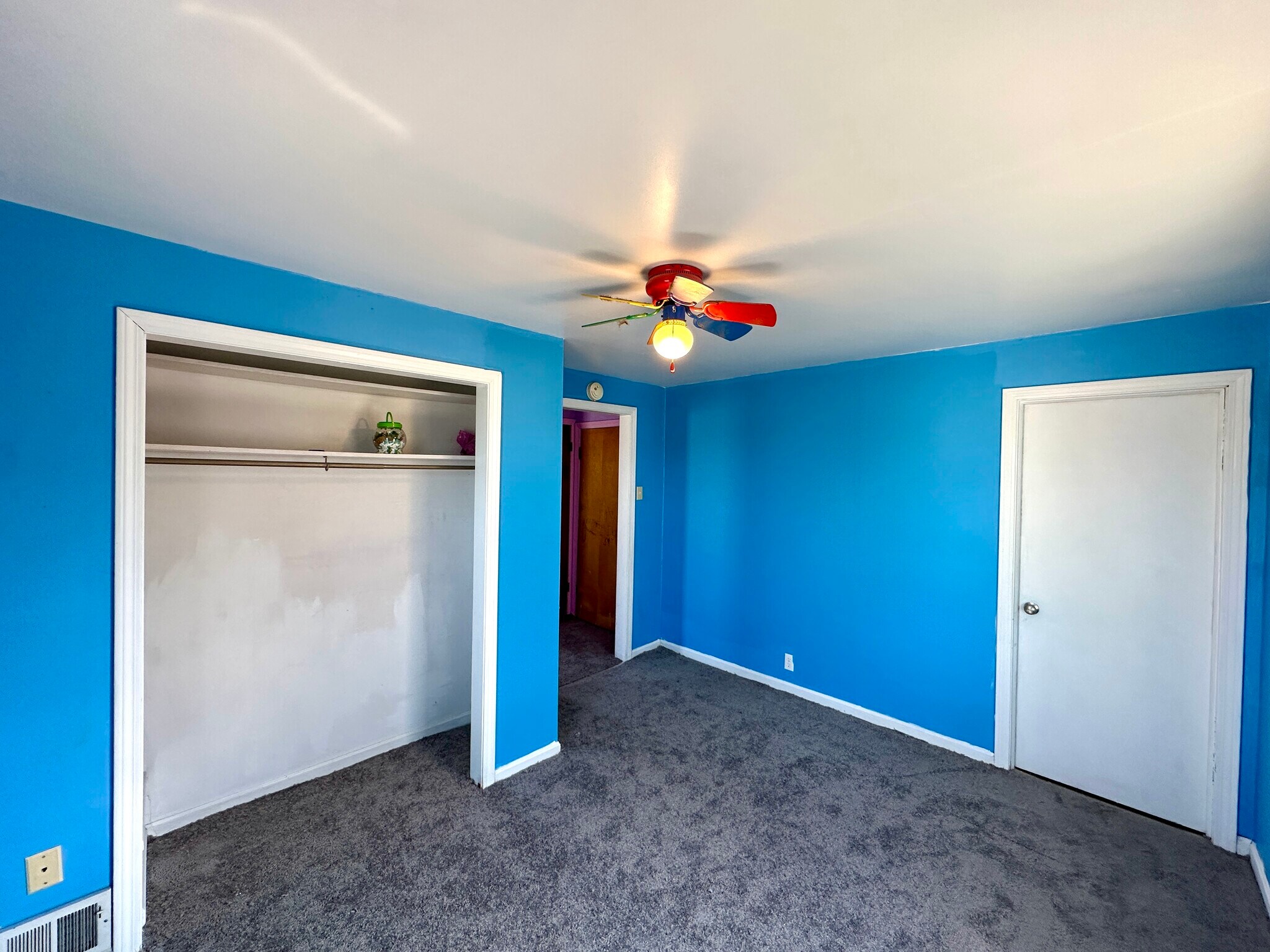 Building Photo - 110 W Chartes St