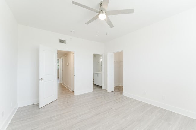 Building Photo - 20889 St Andrews Blvd