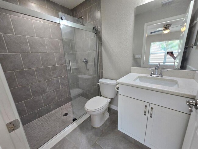 Building Photo - 10864 SE 66th Terrace