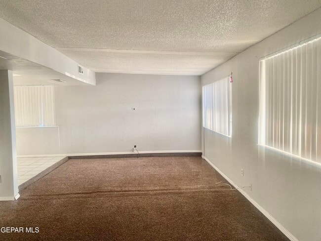 Building Photo - 8210 Marfil Dr