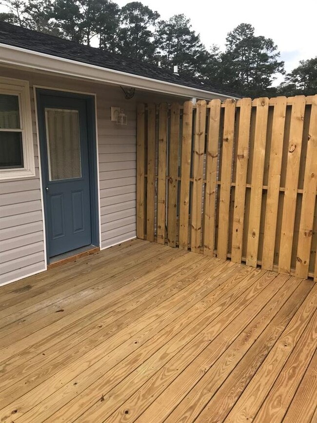 Building Photo - 1500 Pullen Rd