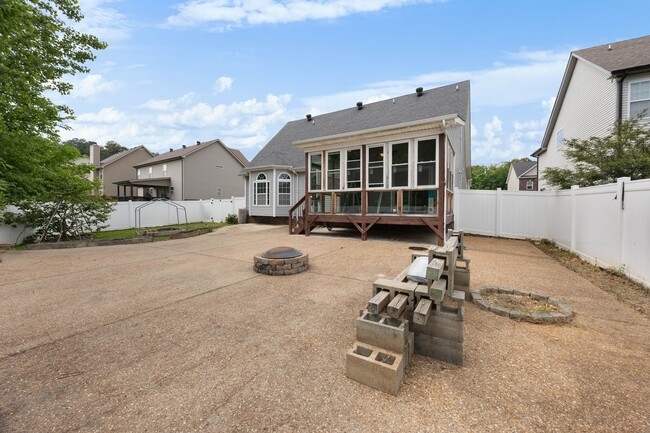 Building Photo - 1444 Brew Moss Dr